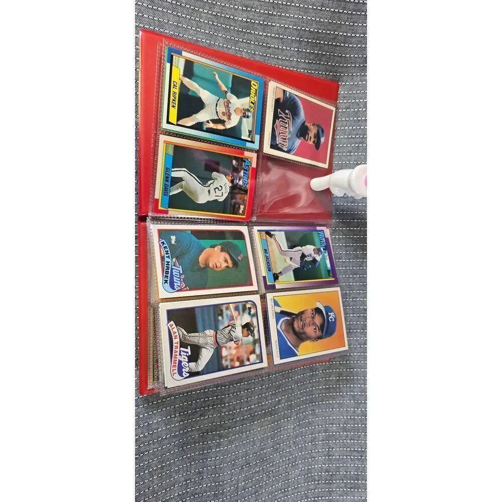 Baseball Card Album - Picture 3 of 9